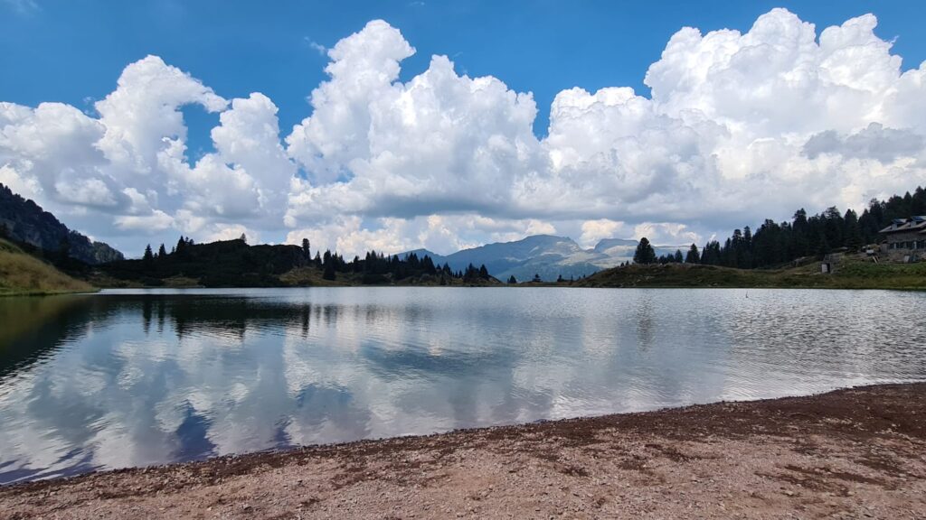 Lago di Colbricon Grande, foto di Marco Scalet